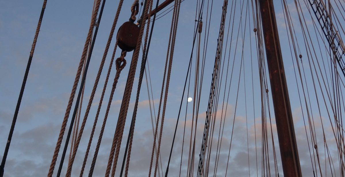 Ship rigging